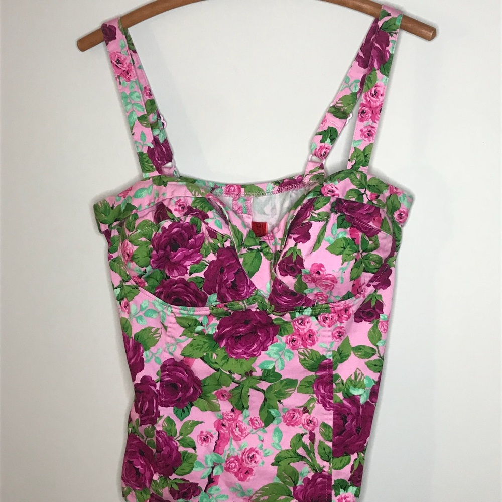 Retro Vamp Top, Deadly Dames by Micheline Pitt